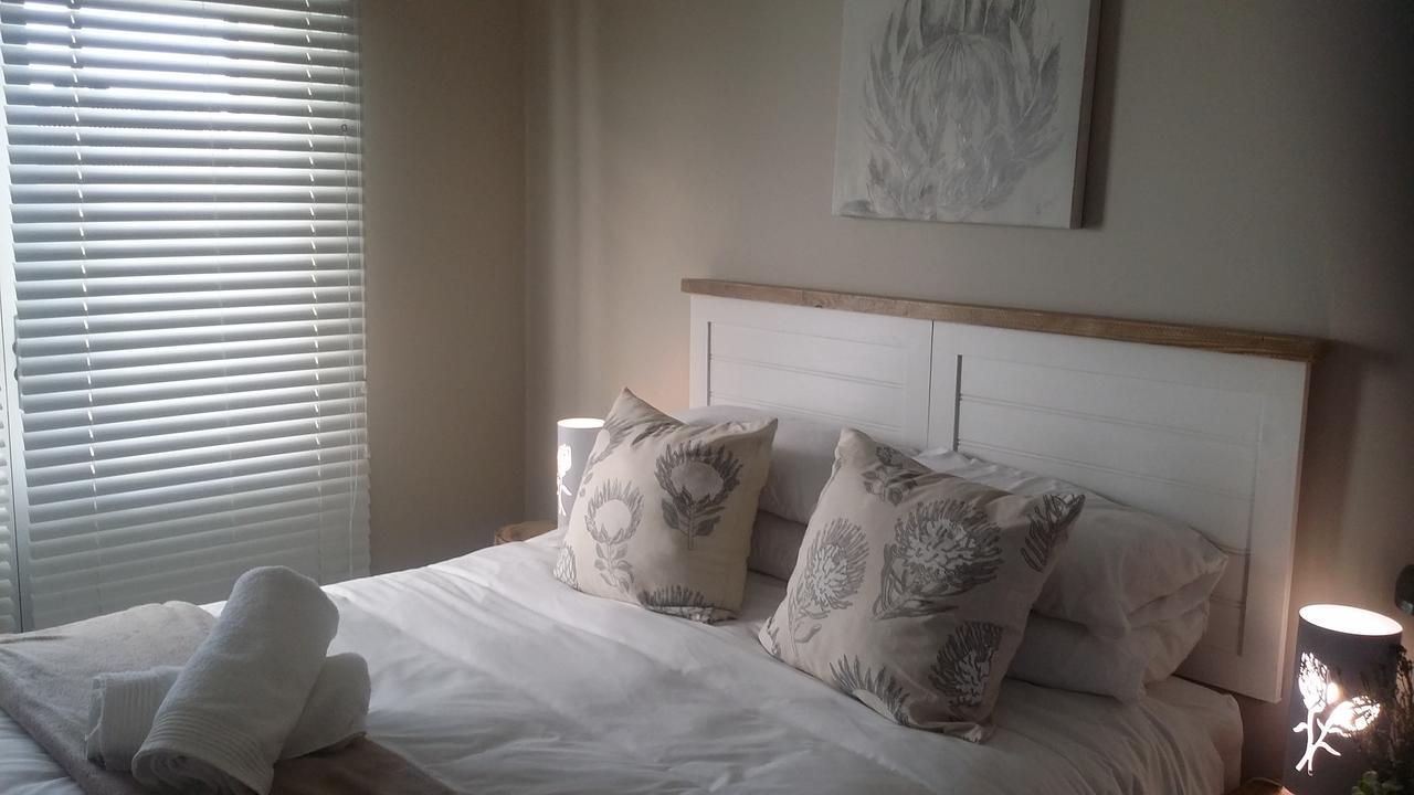 Corban Cottage Hermanus Bagian luar foto