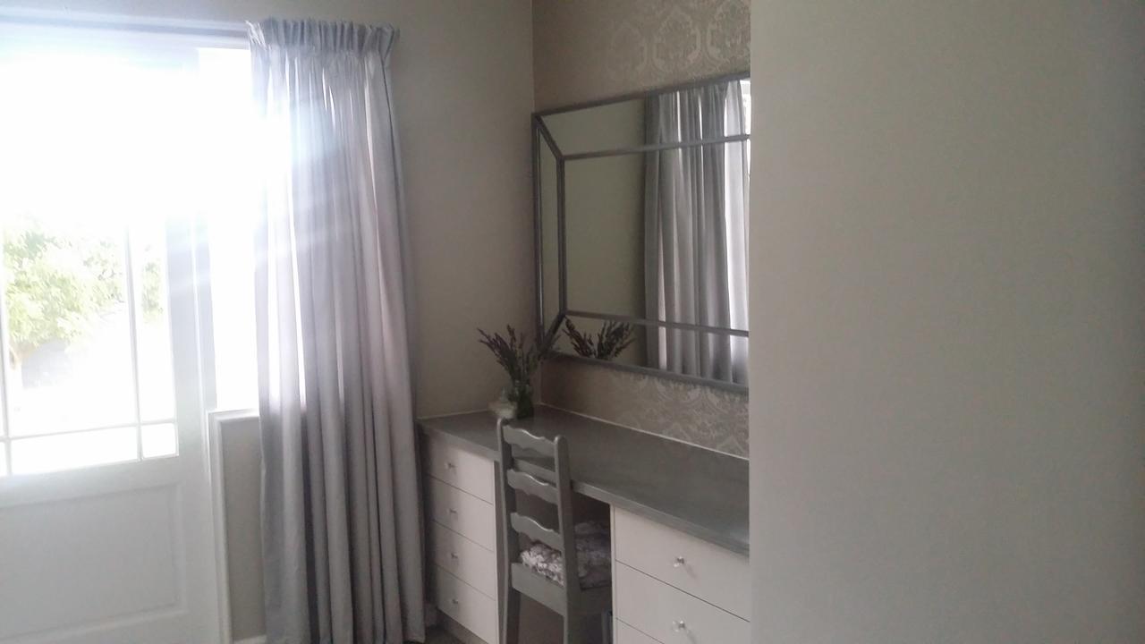 Corban Cottage Hermanus Bagian luar foto